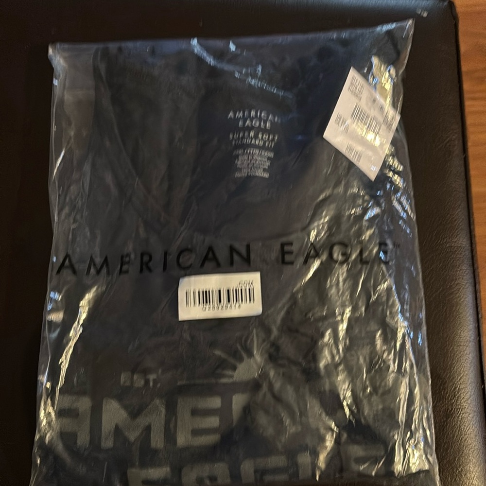 American eagle super soft standard fit t shirt black with grey lettering 3x